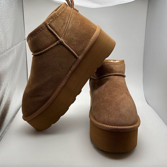 CUSHIONAIRE Women's Genuine Suede pull on platform boot +Memory Foam 8 CHESTNUT - Picture 7 of 7